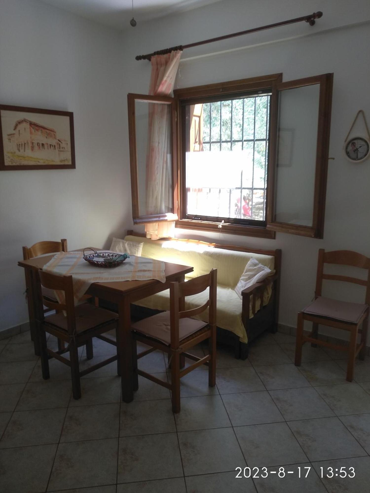 The Small House In The Olive Grove Лефокастро Екстер'єр фото